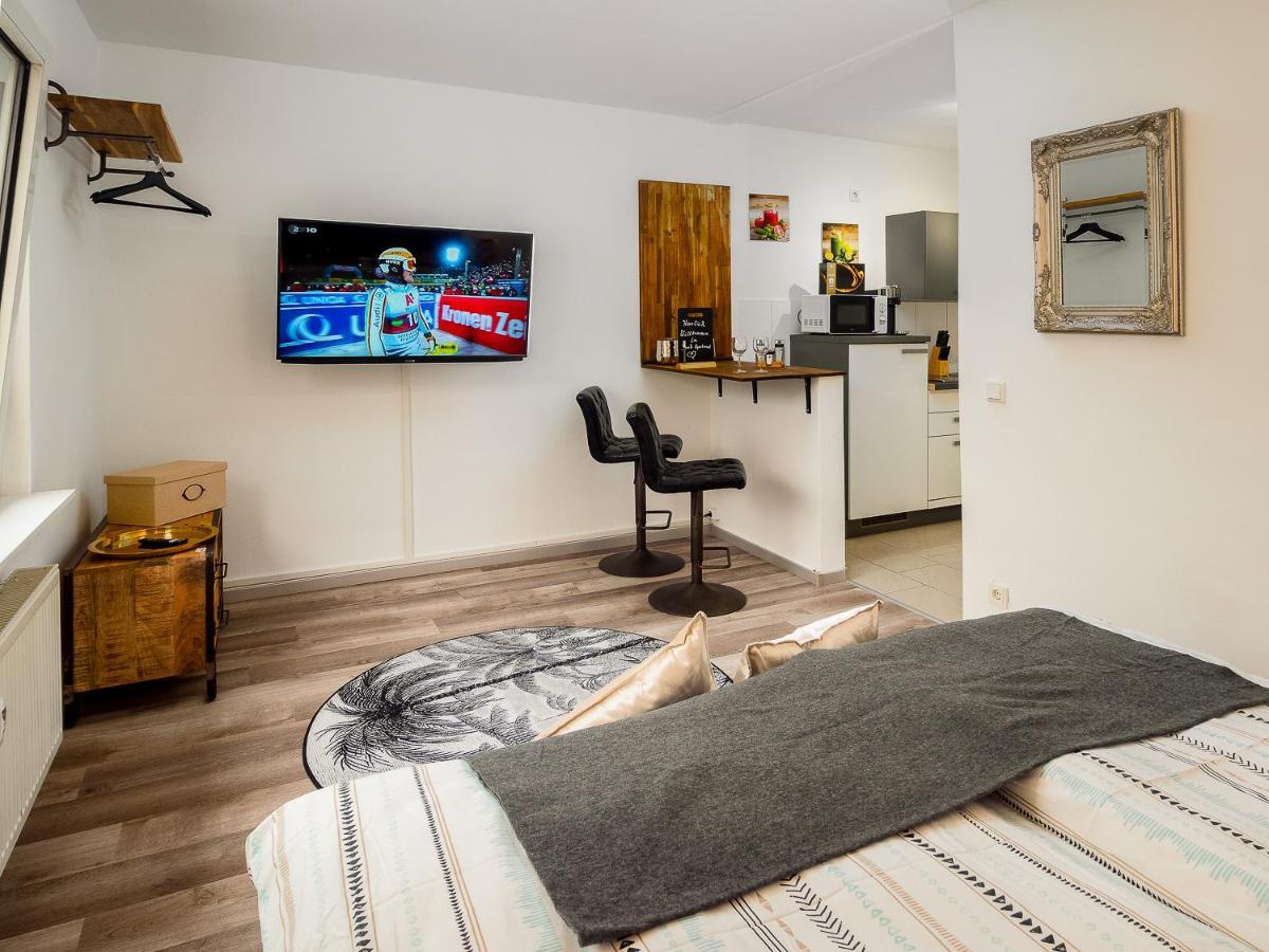 Gemuetliche & Individuelle Ferienwohnungen In Krefeld - Junik Apartments Dış mekan fotoğraf