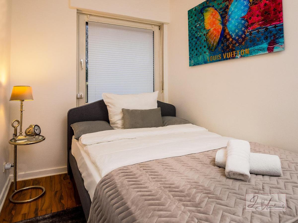 Gemuetliche & Individuelle Ferienwohnungen In Krefeld - Junik Apartments Dış mekan fotoğraf